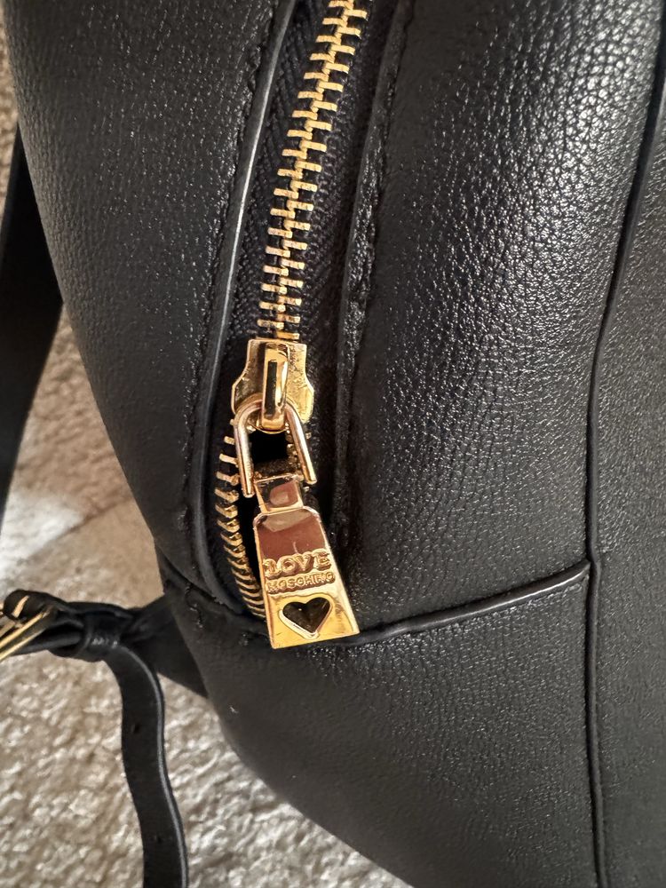 Дамска раница Love Moschino