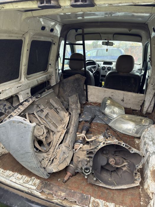 Ситроен берлирго на части