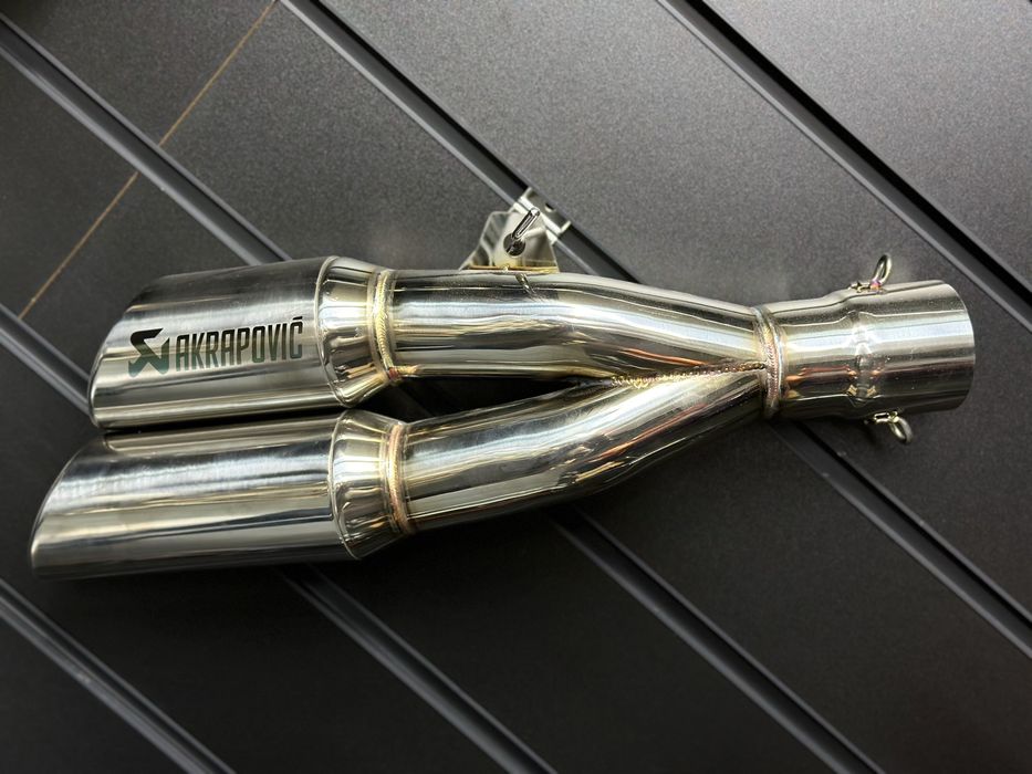 Глушитель двойной Akrapovic. Мото Магазин Акссесуаров и Экипировки!