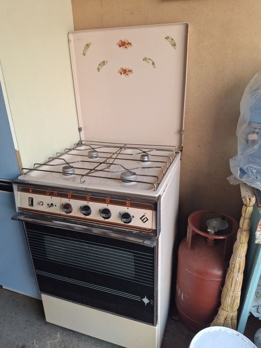 Газ плита БРЕСТ 1997г.в