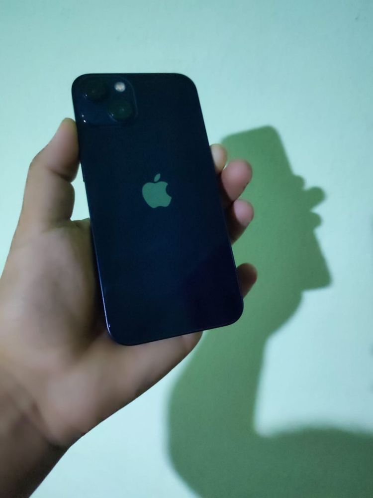 Iphone 13  apple