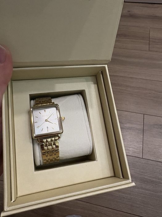 Продам женские часы Burker