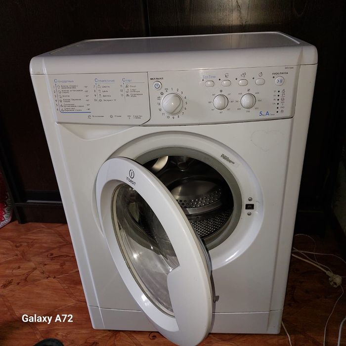 Стиральная машина Indesit 5 kg
