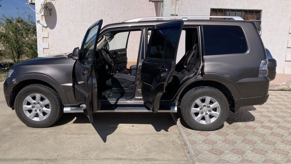 Продам Mitsubishi Pajero