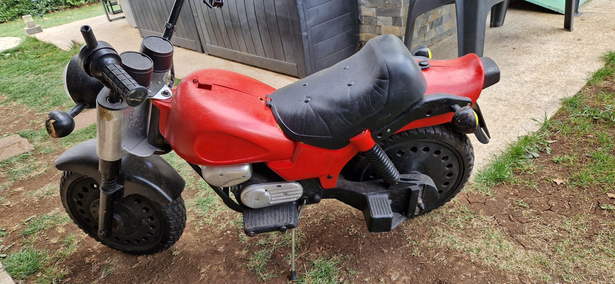 Peg perego акумулаторно моторче