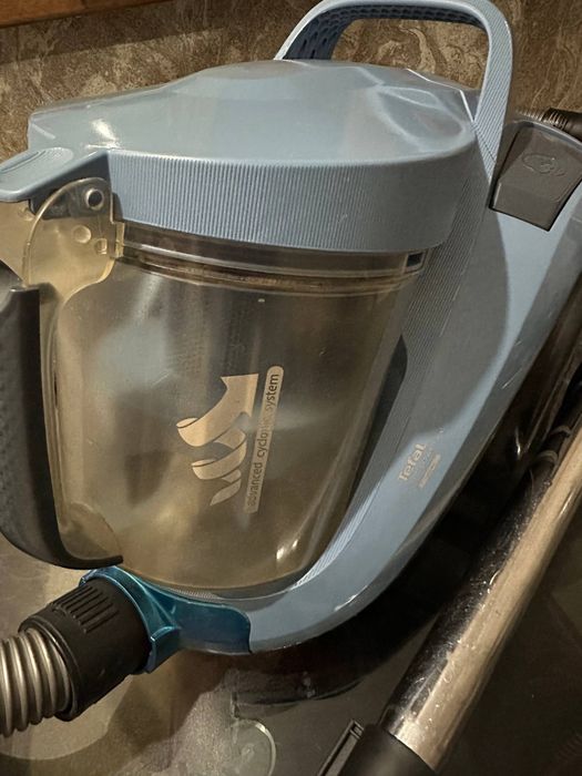 Пылесос Tefal в отличном состоянии