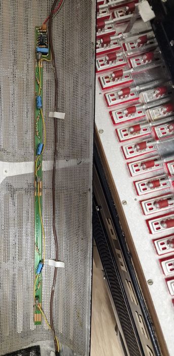 Vand acordeon Hohner Morino 4N ca nou