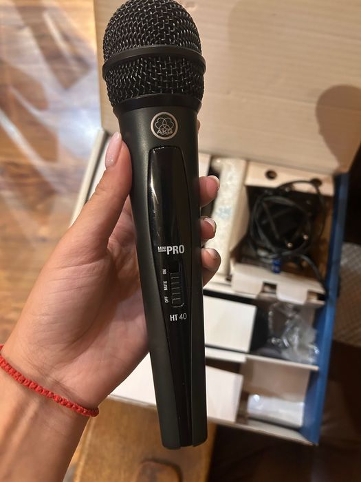 AKG комплект от 2 микрофона