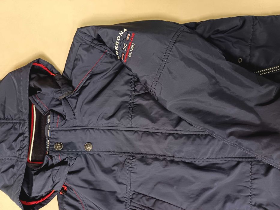 Куртка мужская демисезонная Carbona в отличном состоянии