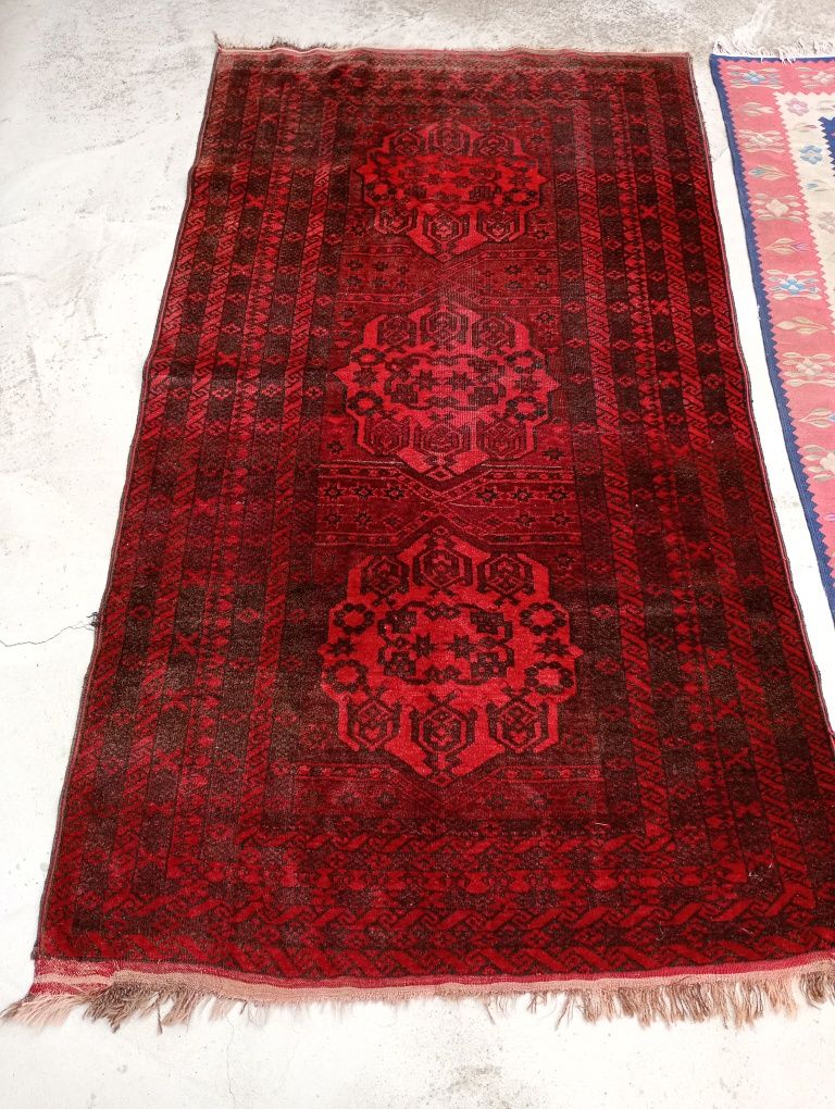 Истински персийски килими