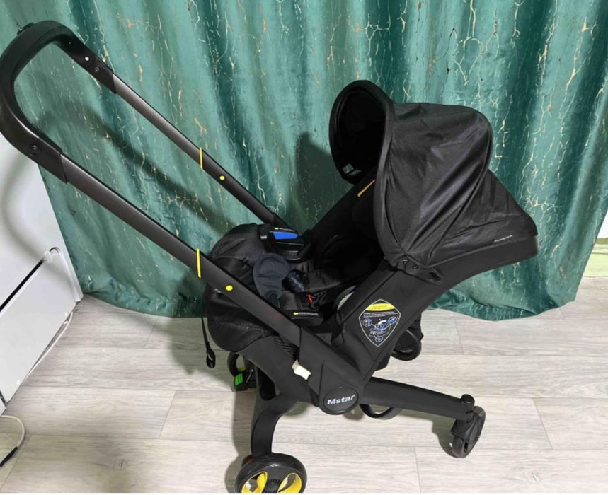 Коляска компактная