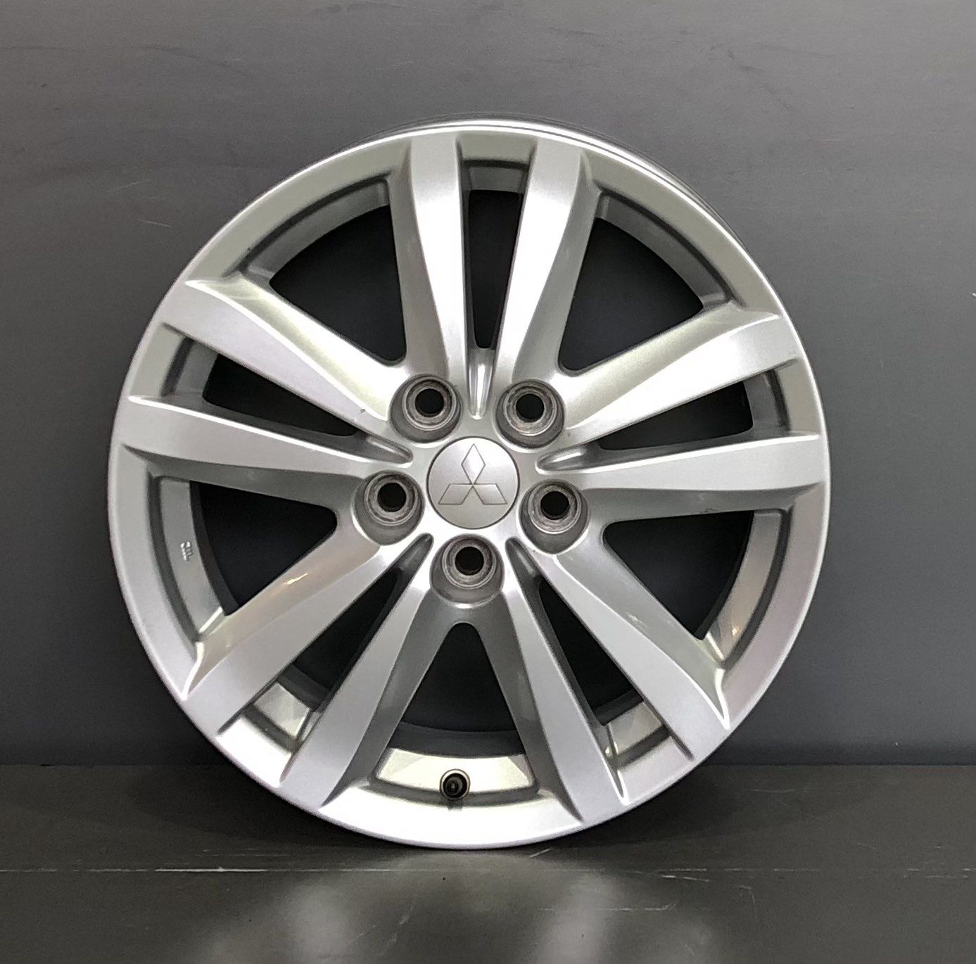 Оригинални джанти Mitsubishi  ASX  5x114,3 17цола.