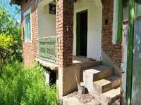 ЧАСТНО ЛИЦЕ продава тухлена къща в село Александрово