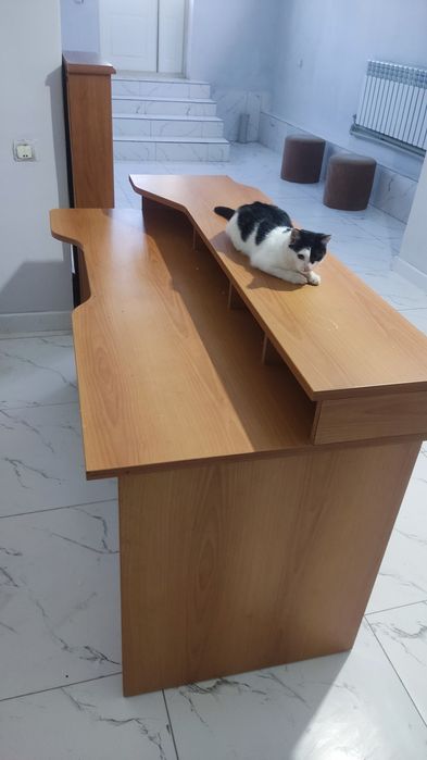 Продам стол компьютерный