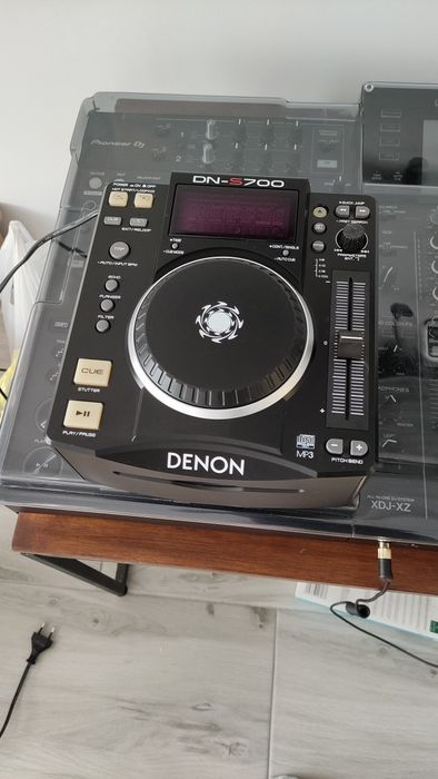 Player Denon DN-S700