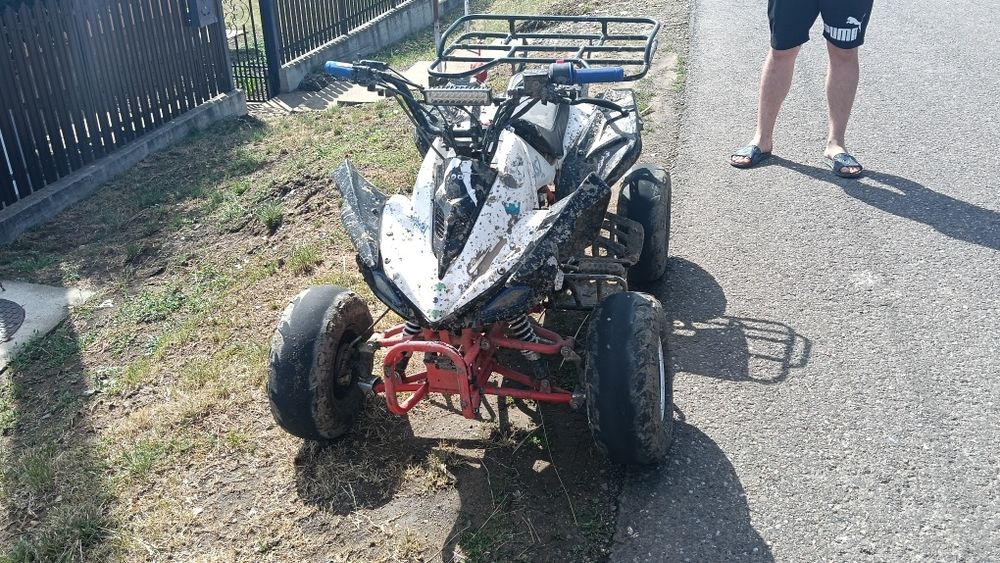 Vând ATV +scuter sau la schimb cu unu de 250cc