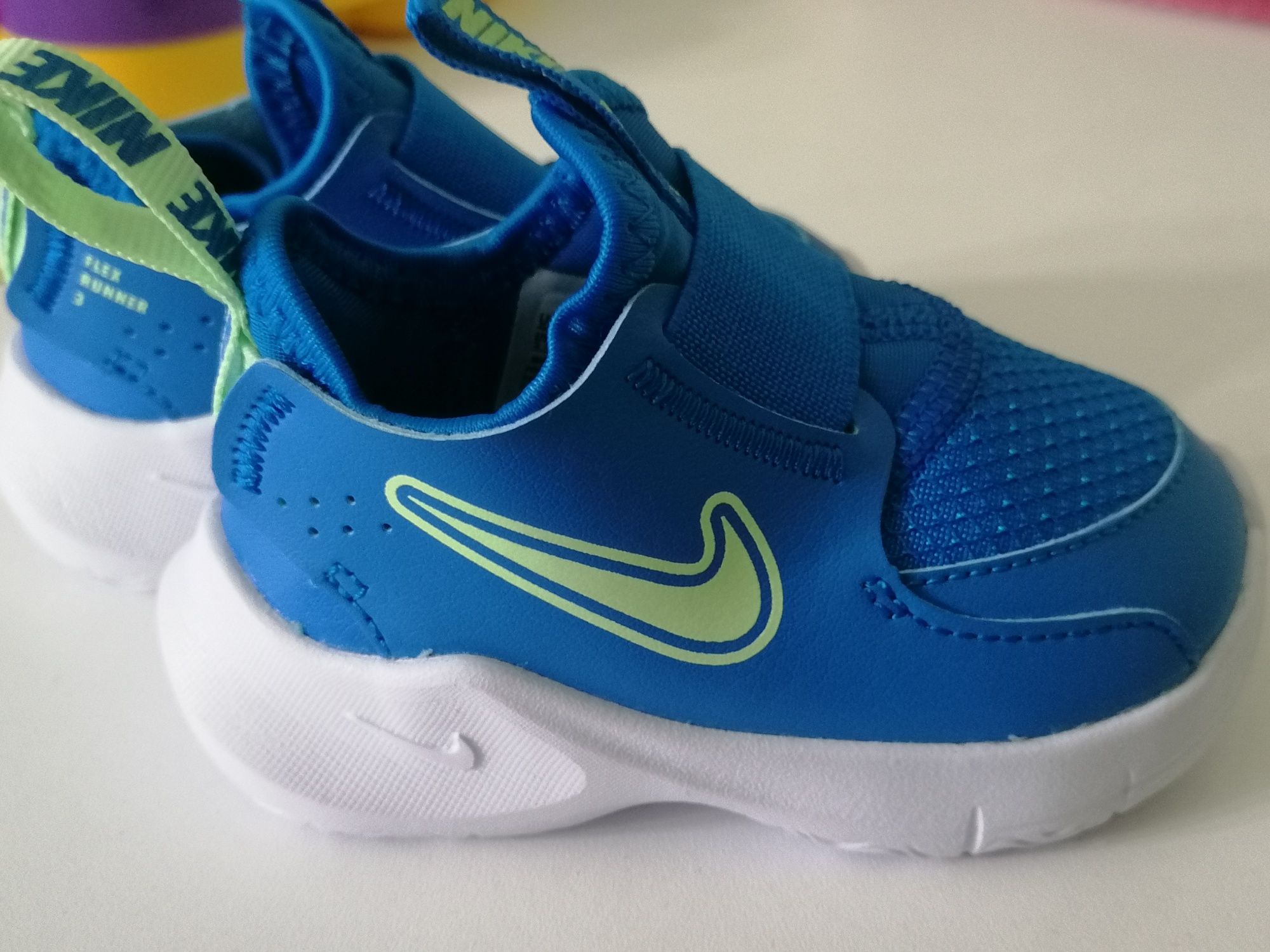 НОВИ бебешки обувки - Nike Flex Runner 3