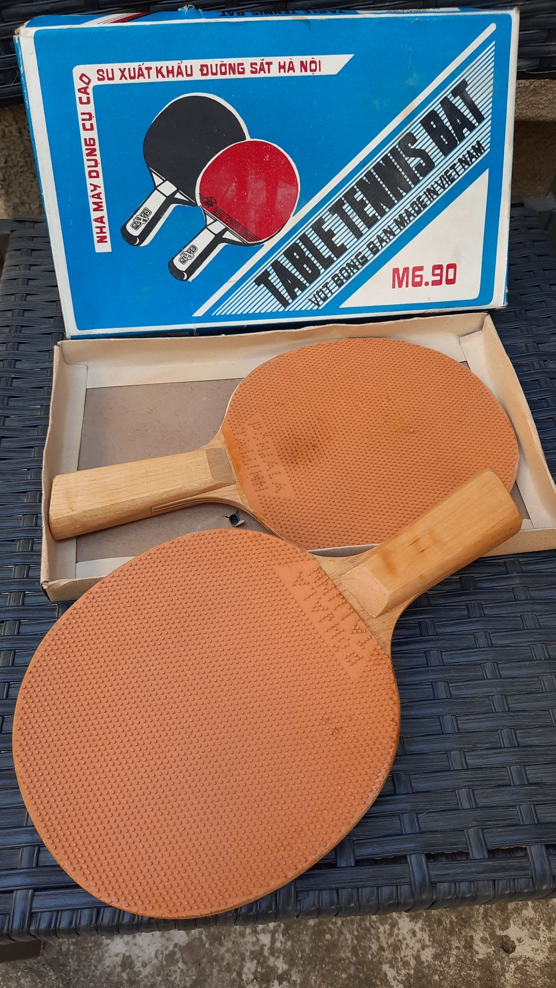 Set palete tenis de masa anii 80 la cutie