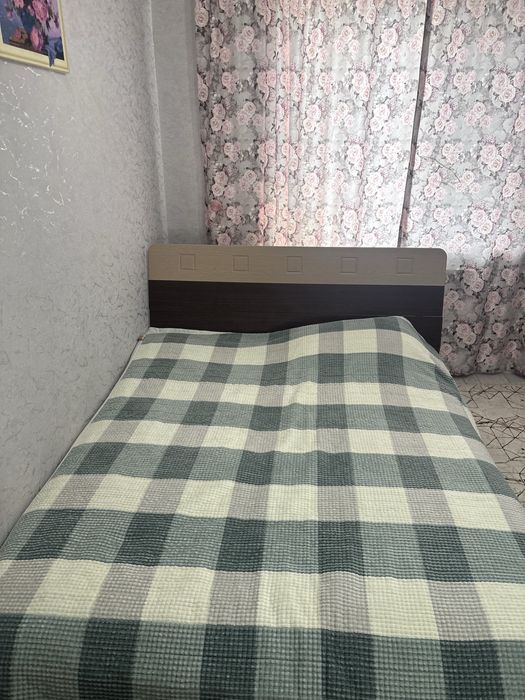 Кровать двуспальная
