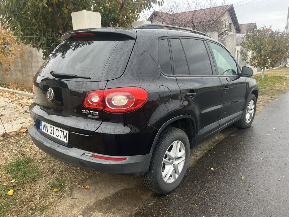 Volkswagen tiguan 2011