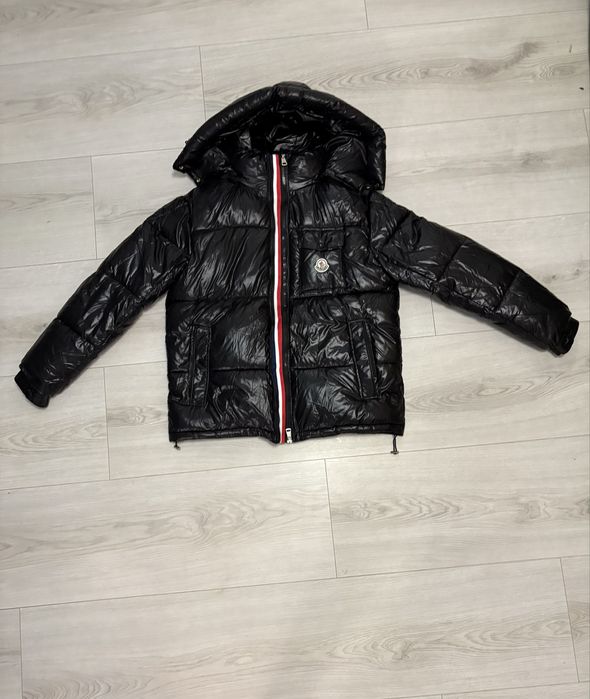 Geaca Moncler montebeliard