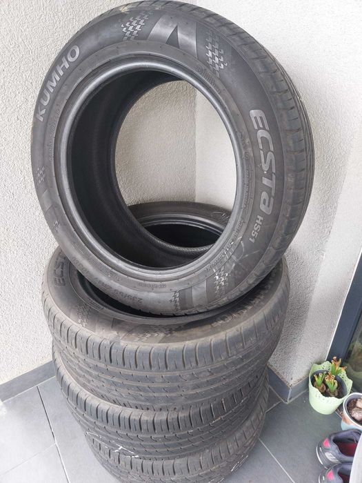 Vând cauciucuri de vară pentru Suv.