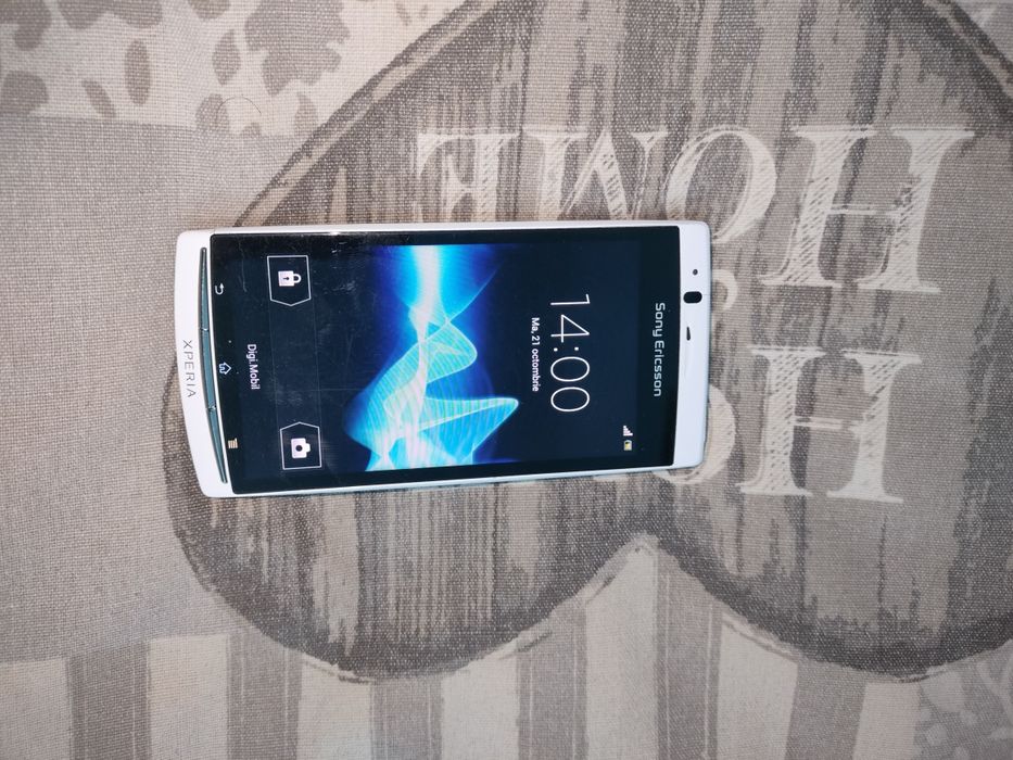 Telefon Sony Ericsson Xperia arc