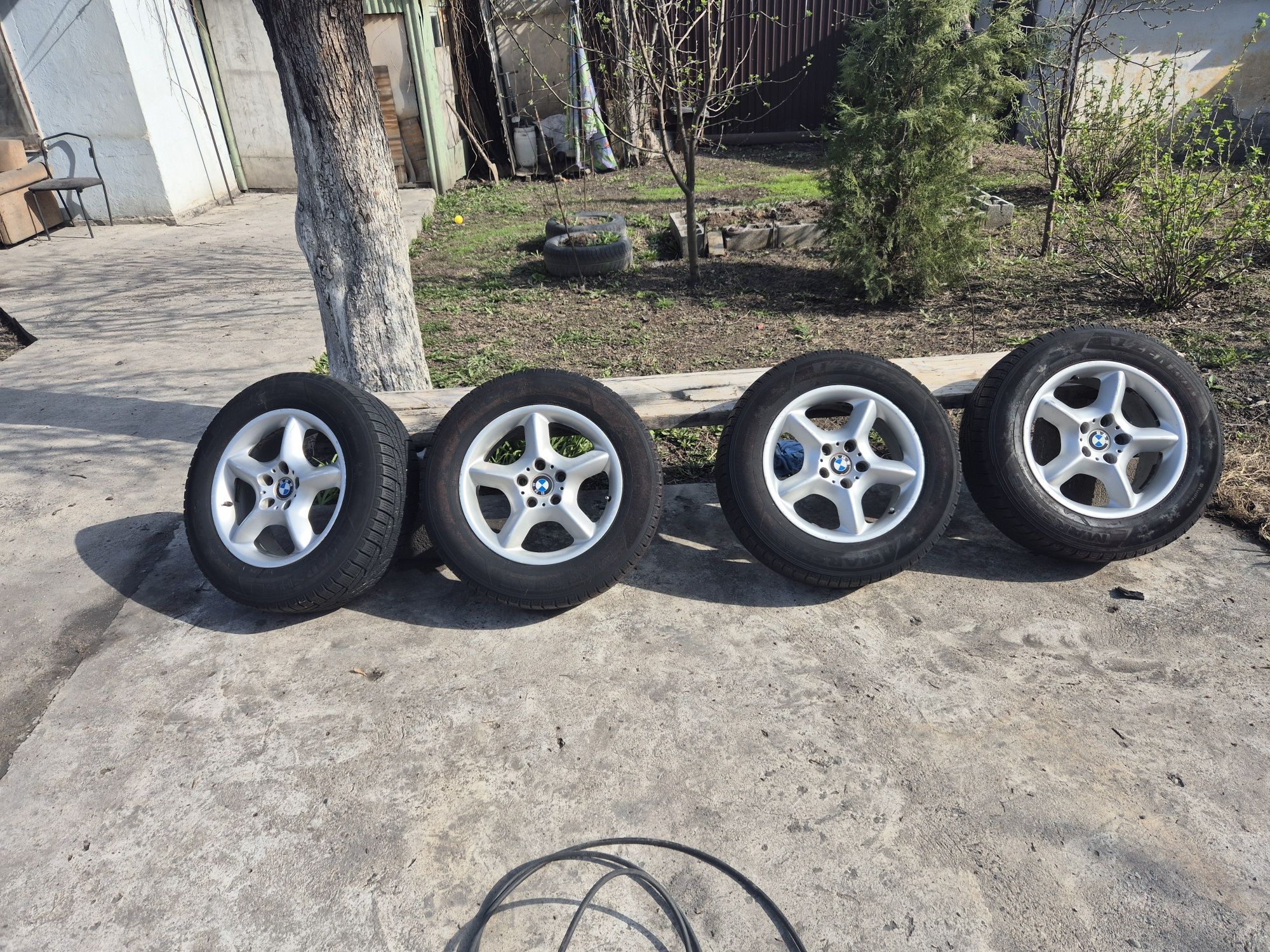 Продам диски р17 бмв