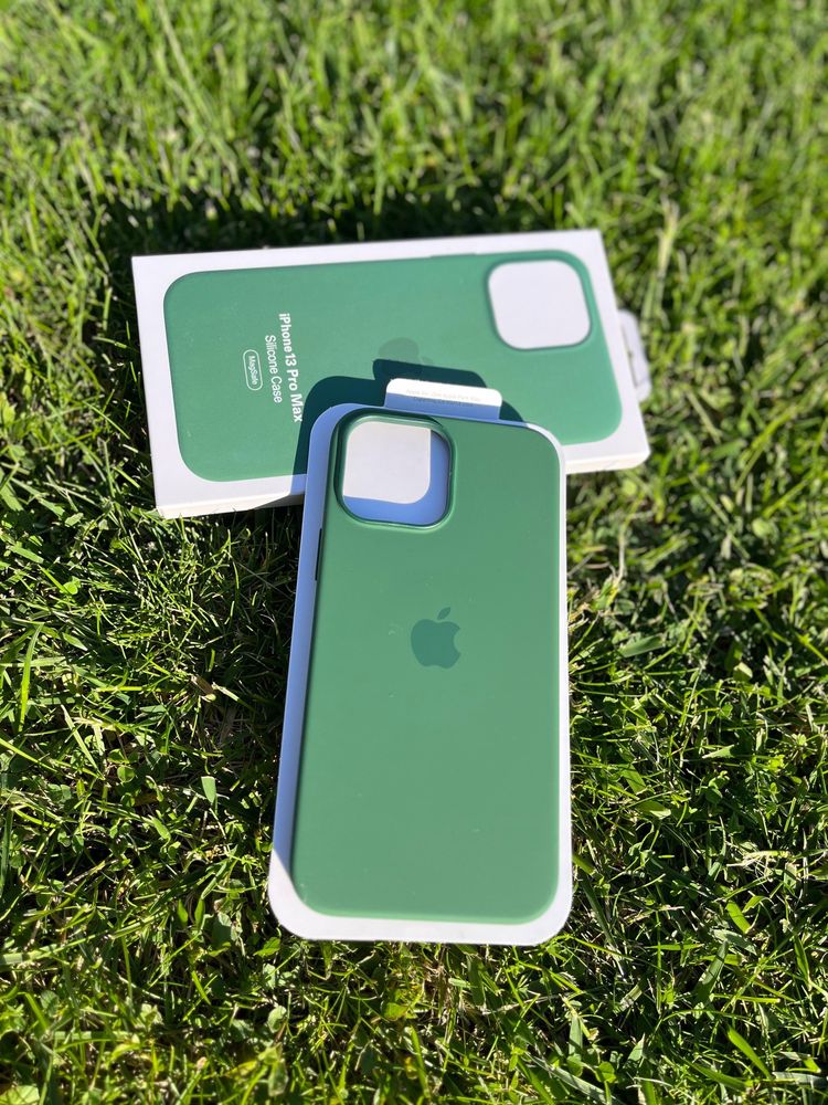   APPLE iPhone MagSafe Silicone CASE!! iPhone 12/13/14/15
