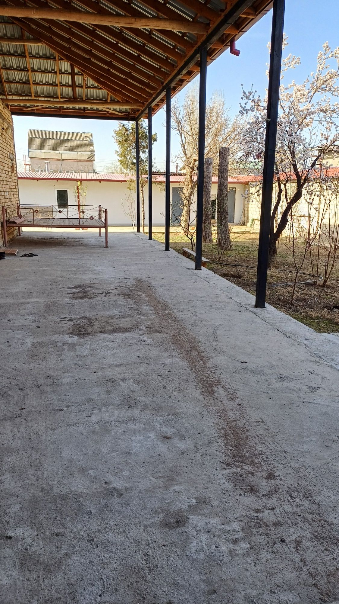 Продаётся дача. Зангиатинском районе.Богзор