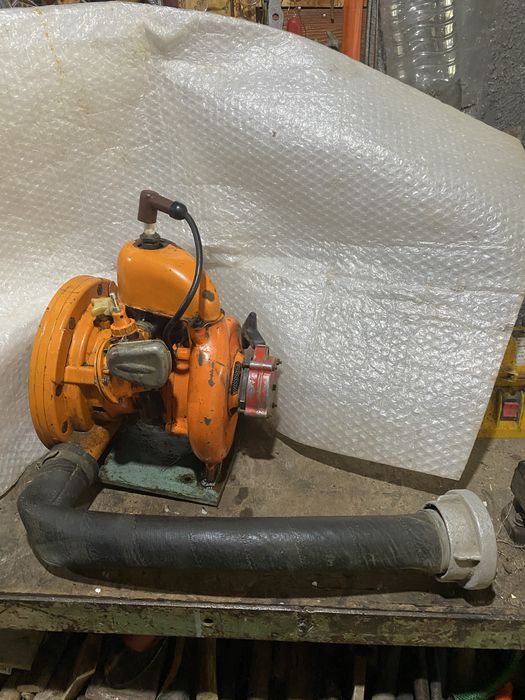 Бензинова помпа за вода