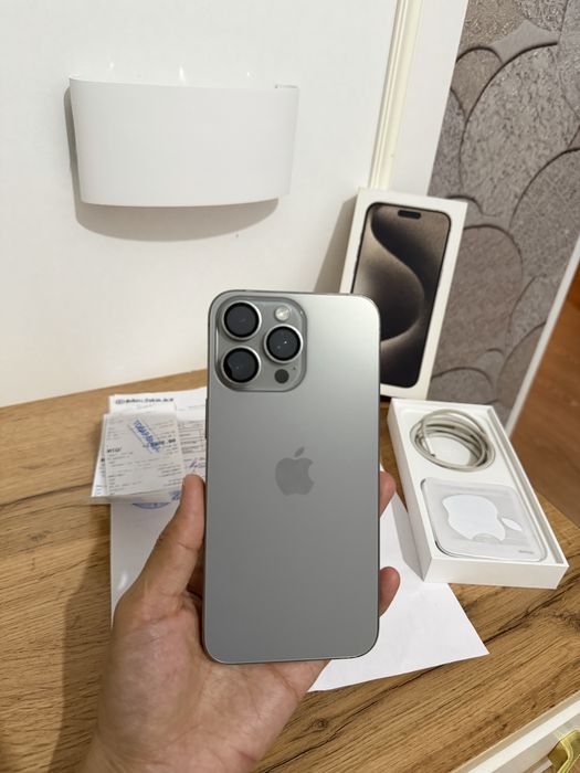 Айфон 15 про мах