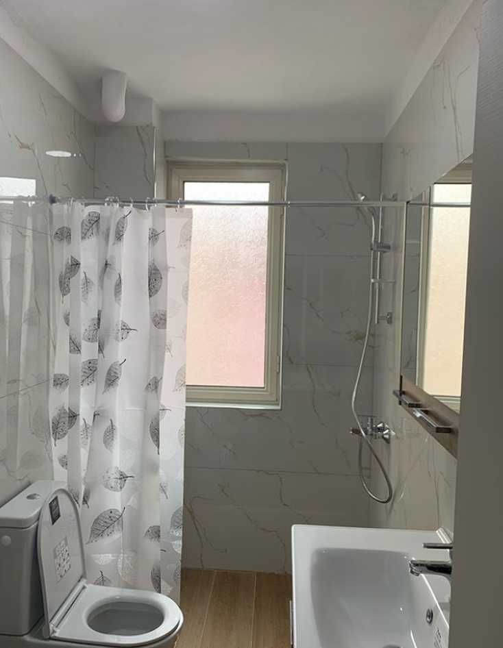 Дава се под наем Двустаен апартамент в Пловдив, Гагарин - 60 кв.м за 295.8 € - Снимка #2