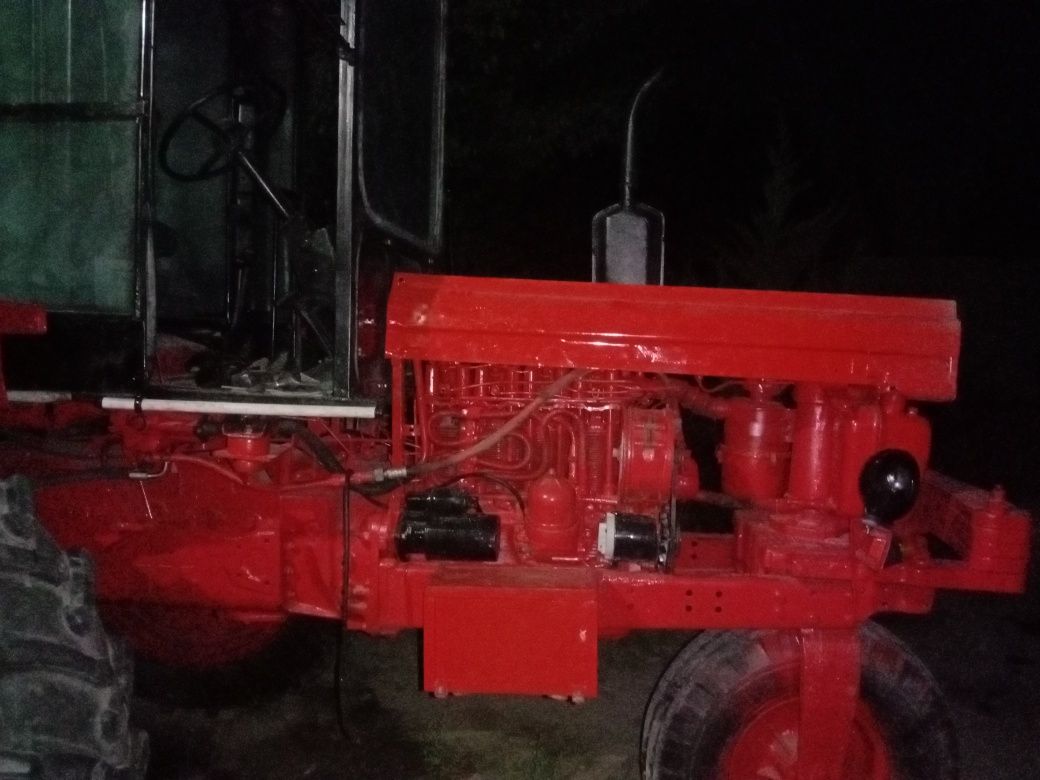 T 28 traktor  sotiladi  holati  yangiday zapchastlar noldan  yigʻilgan