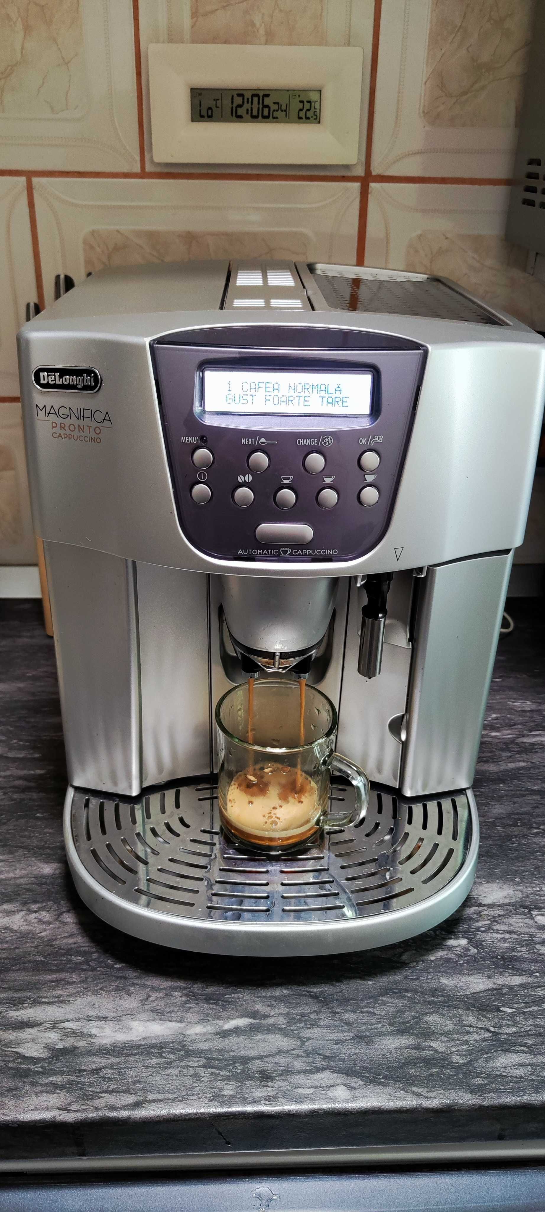 Espressor Automat De'Longhi ESAM4500 cu Cafea Boabe Espressor Delonghi