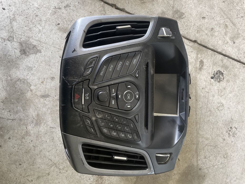 Navigație + comanda muzica display Ford Focus Mk 3