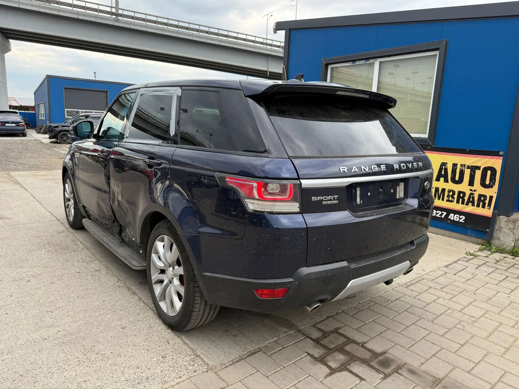 Dezmembrez / Dezmembrari / Piese / Accesorii Range Rover Sport L494 3.0 TDV6 306DT 2015