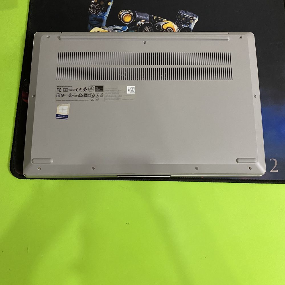 Ноутбук сатылады Lenovo i5 8/256gb