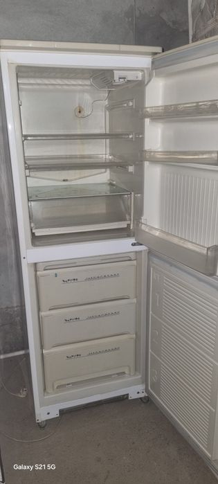 Срочно продам холодильник sino