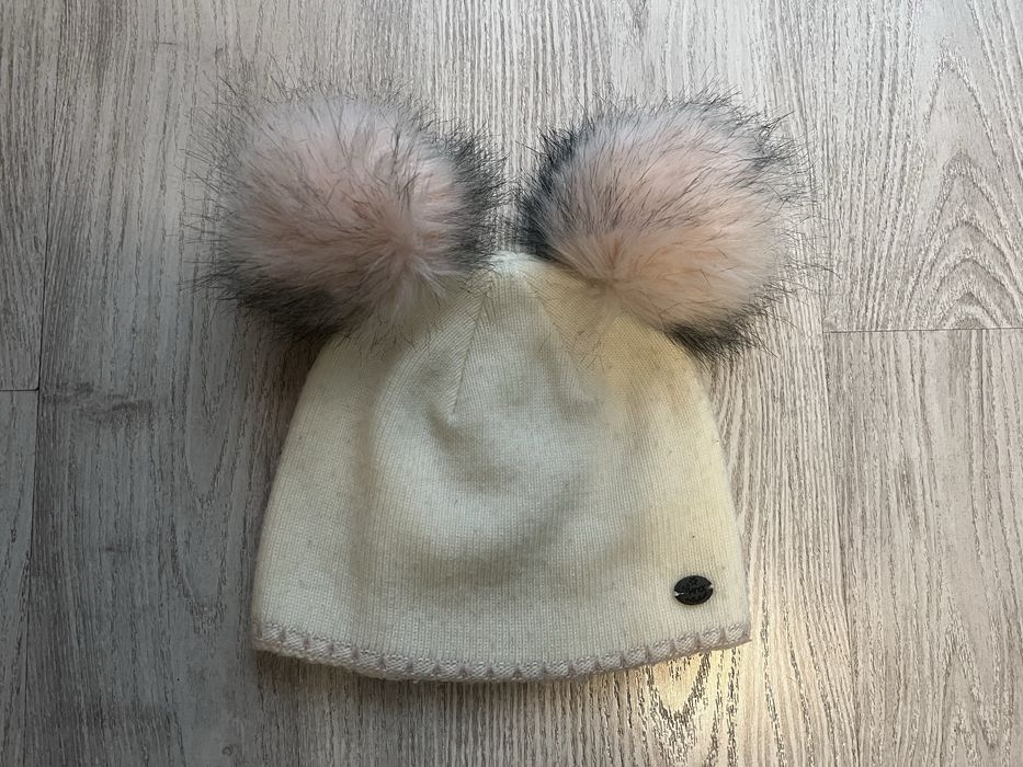 6 лева шапка за момиче за 8-12 години