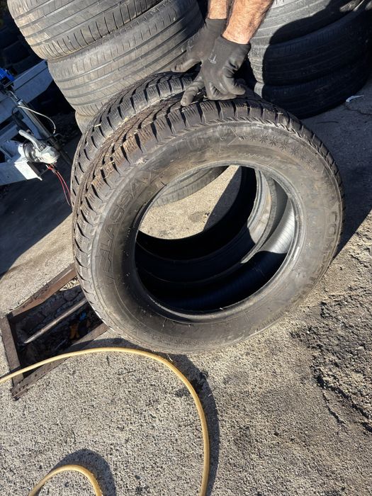 Зимни гуми 255 60 18