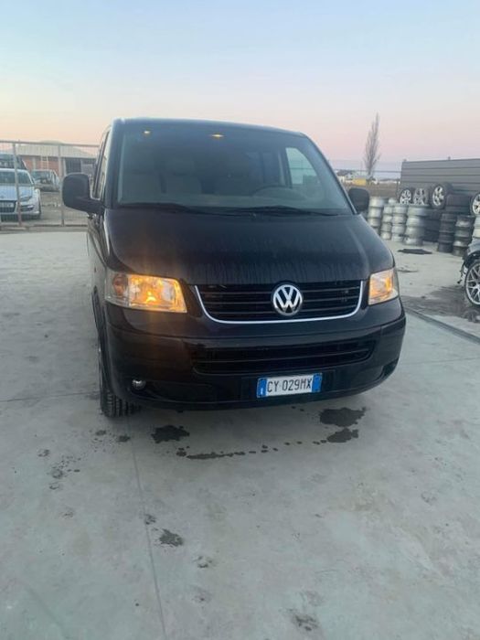 DEZMEMBREZ Piese Auto Volkswagen Vw Transporter T5 Motor 2.5 Diesel Cod AXD Cutie de Viteze Manuala 6 Trepte Bara fata completa Capota Far Portiera fata stanga dreapta Volan pe stanga