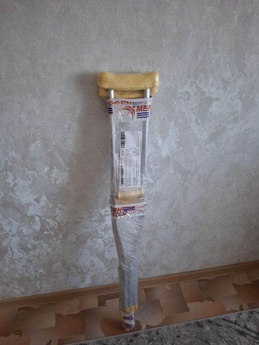 Продам новые костыли