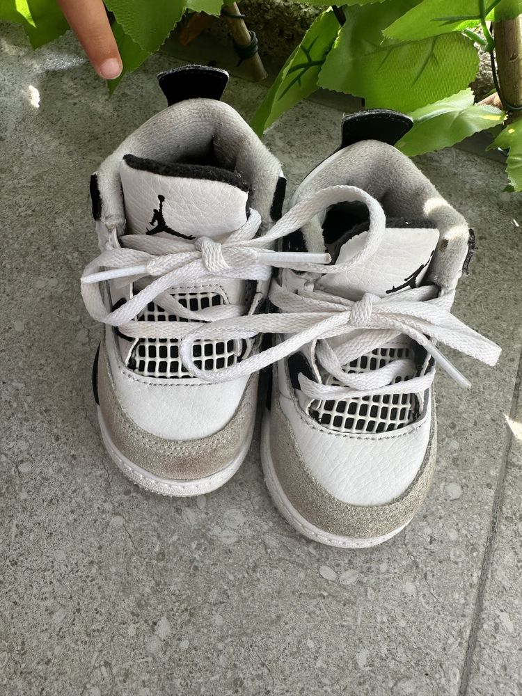 Маратонки Nike air Jordan