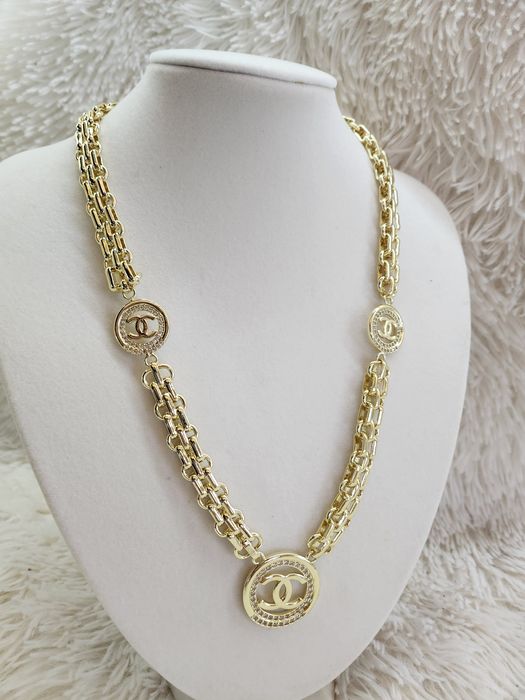 Позлатени бижута