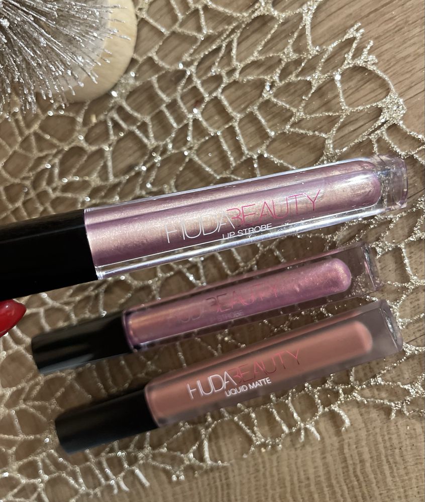 Huda Beauty Liquid Matte - гланц/течно червило