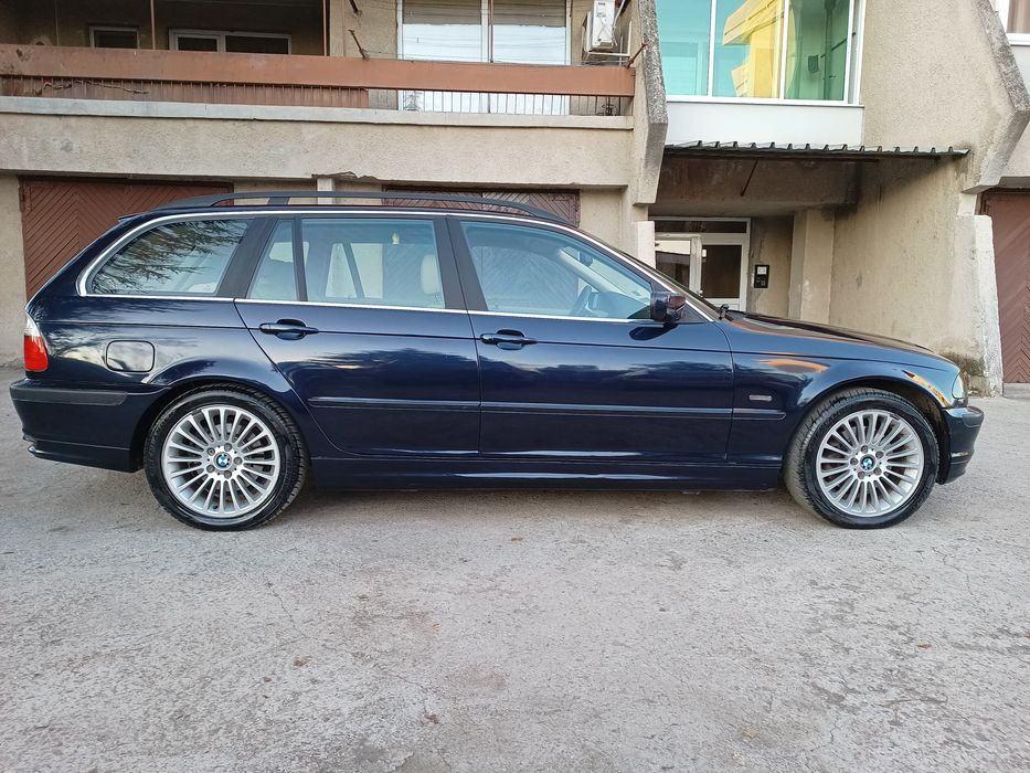 BMW 325i X-Drive Navi 

2.5X-Drive NaVi,