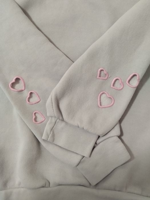 Детска блуза с мотиви на ръкавите