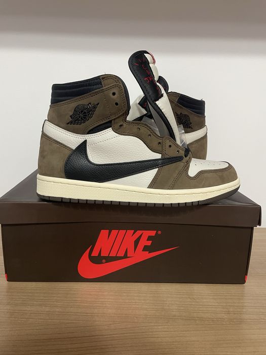 Jordan 1 high travis scott