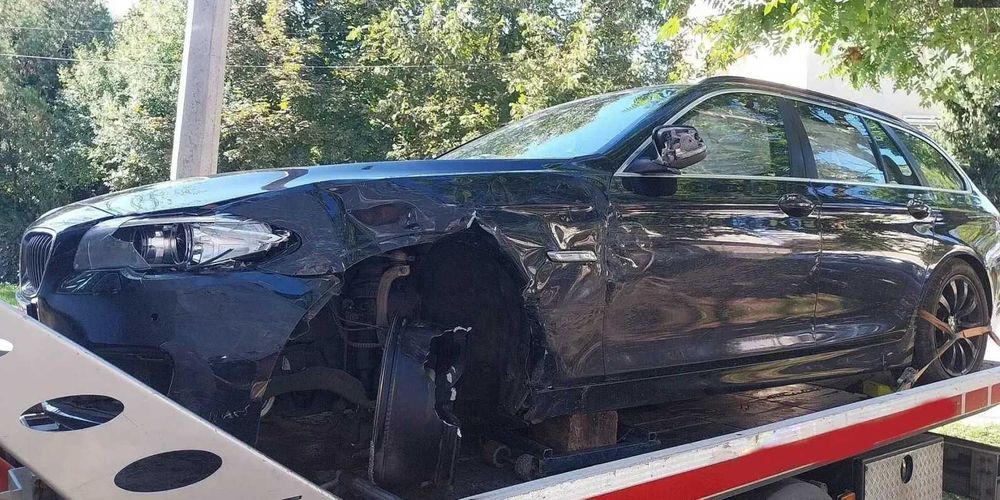 Bmw 520d f11 2015 avariat  sau rate prin tbi